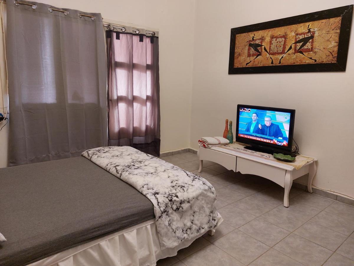 Modern Studio Central Haifa Free Wifi דירת נופש מאובזרת בחיפה Extérieur photo